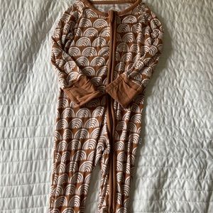 Little sleepies zippy. Rust rainbow